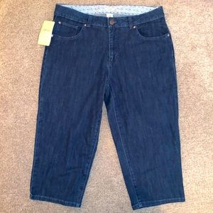 Izod Capris